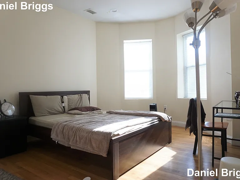 1801 Beacon St #4 — Photo 10