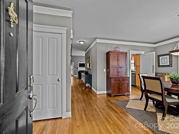 4th image of 2624 Merion Hills Ct