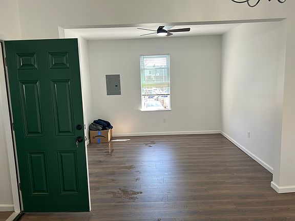 5th image of 86 Woodbridge Ave #1