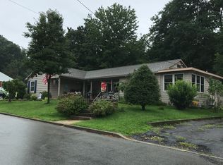 403 E Laurel Ave, Pen Argyl, PA 18072