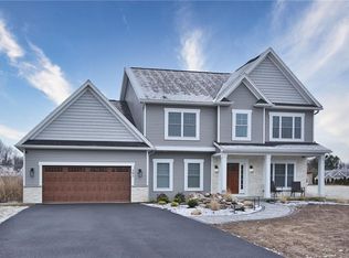 301 Sunningdale Rise, Webster, NY 14580