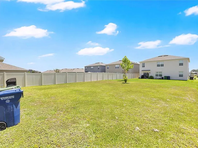 831 Turner Ln — Photo 28