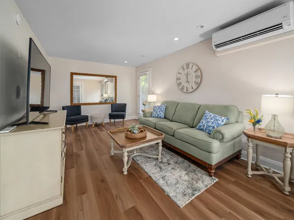 2750 Kalapu Dr APT 35, Lahaina, HI 96761