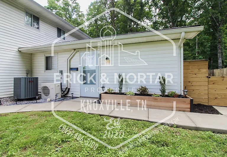 617 S Gallaher View Rd #101 — Photo 1