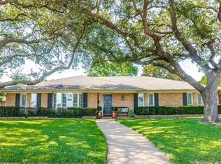 4751 Harvest Hill Rd, Dallas, TX 75244