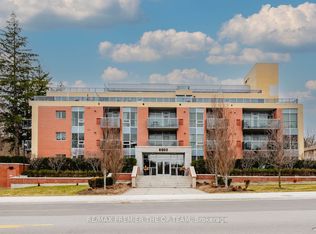 8302 Islington Ave #102, Vaughan, ON L4L 0E6