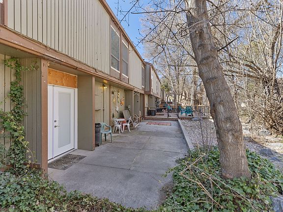 4th image of 5489 Willow Ln