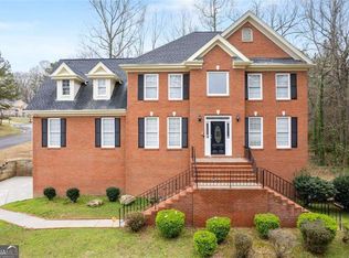 1811 Lake Cove Dr SW, Atlanta, GA 30331