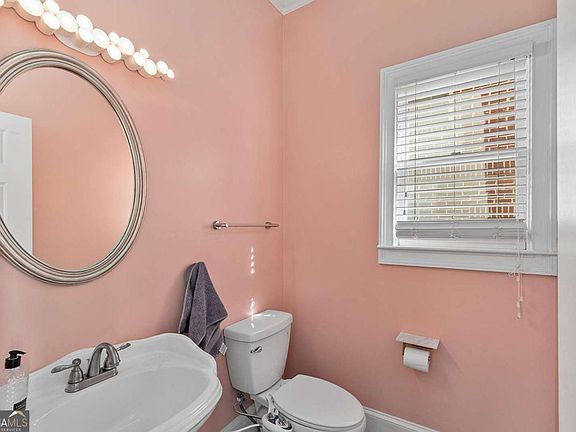 4th image of 2694 Lenox Rd NE Unit 14