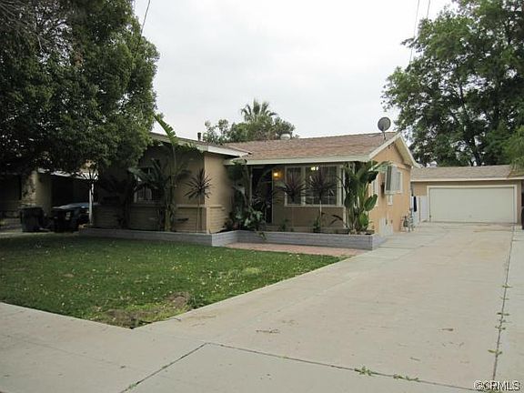 2nd image of 323 E 28th St