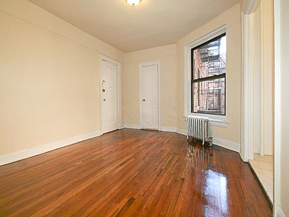 3rd image of 3752 80th St