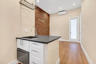 Rented by Cooper & Cooper Real Estate