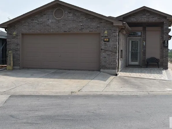 18 Palm Ln, Brownsville, TX 78526