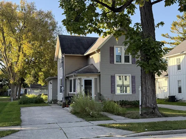 319 E Main STREET #A&B, Eagle, WI 53119