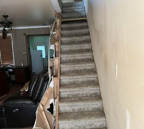 4th image of 3130 Weikel St