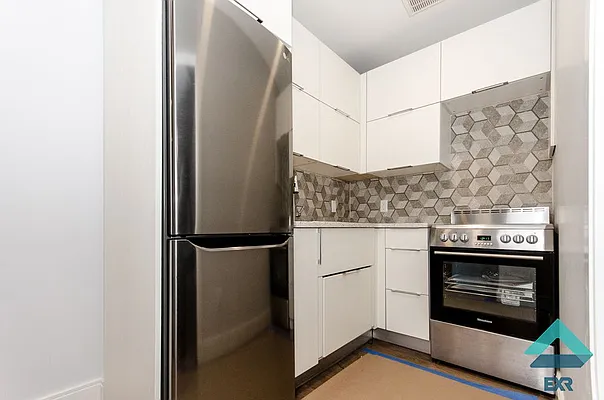 Rented by EXR | media 16