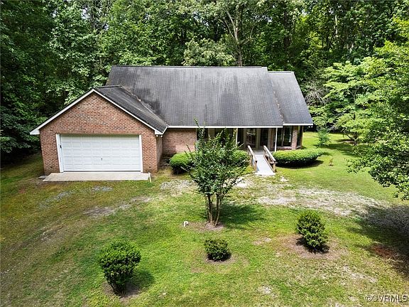 2nd image of 10020 Essex Hills Rd