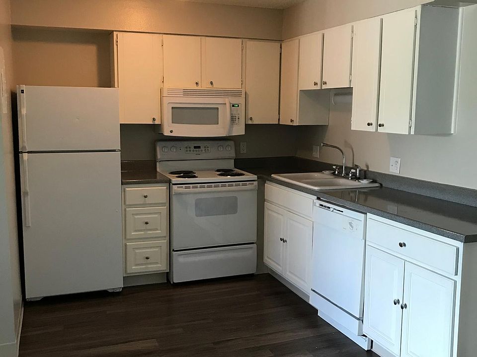 2nd image of 12203 W 58th Ave