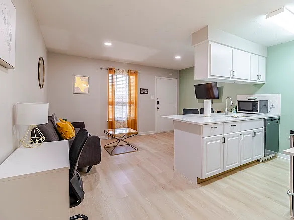 2302 E Side Dr #29 — Photo 8