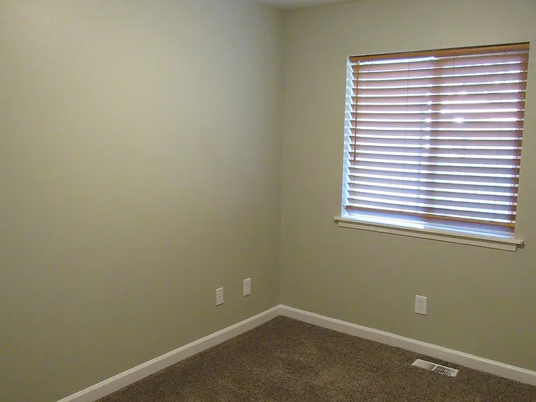 309 W 22nd Ave — Photo 32