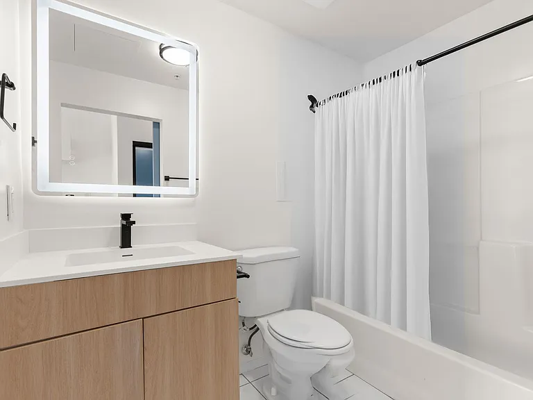 Aqua Courtyard Suites — Photo 12