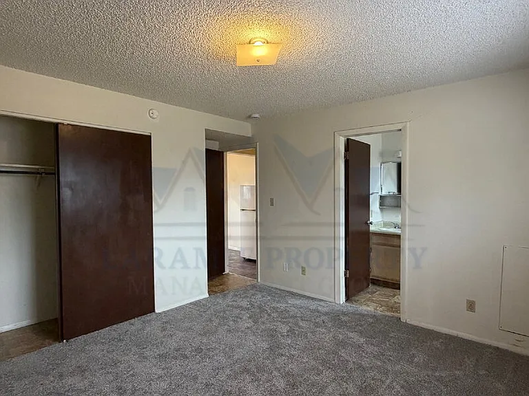 706 Downey St #30 — Photo 8