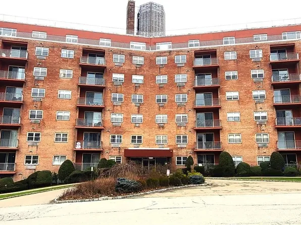 1 Lakeview Drive #5O, Peekskill, NY 10566