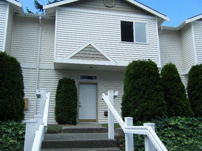 1st image of 4133 156th St SW #12