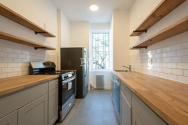 Rented by Brick&Mortar | media 7