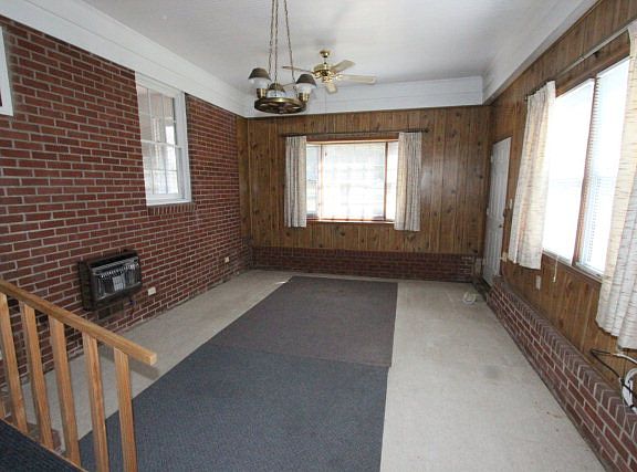 5th image of 3923 N Main St