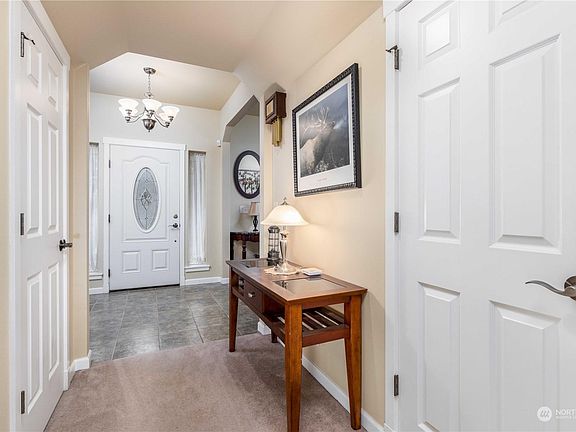 5th image of 132 SE Harmony Ln