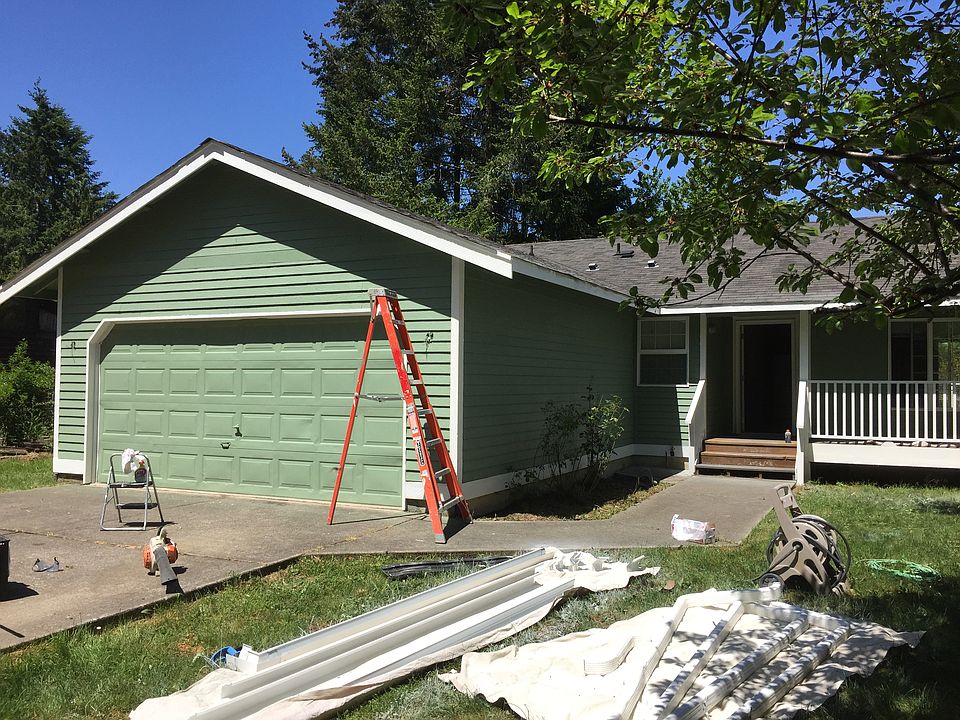 1st image of 190 SE Clematis Ave