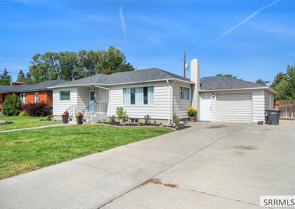 1st image of 1085 Syringa Dr