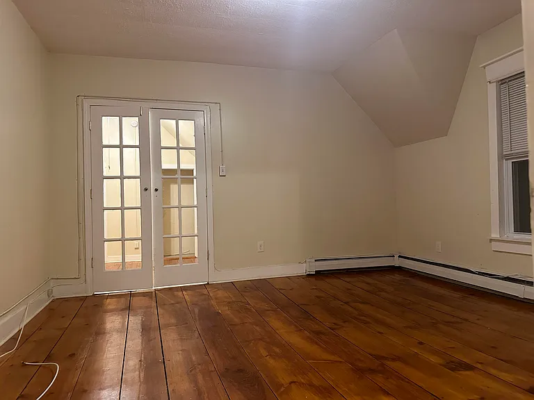 765 Union St — Photo 5