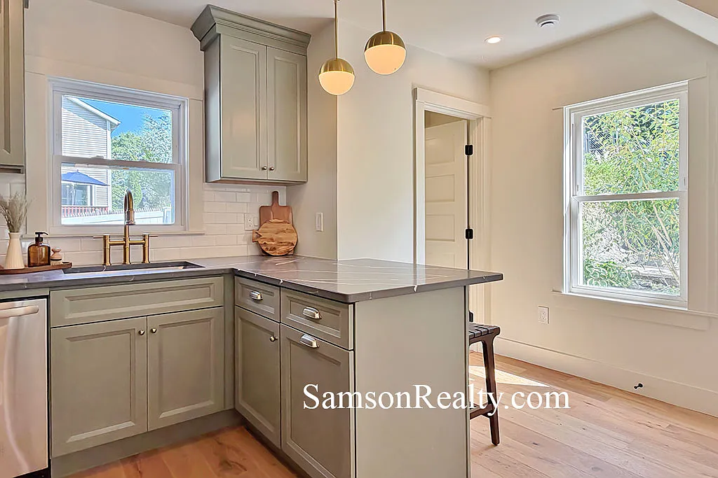 3 bed, 2.5 bath, $5,200 — Photo 4