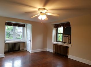 324 Carpenter Ln, Philadelphia, PA 19119
