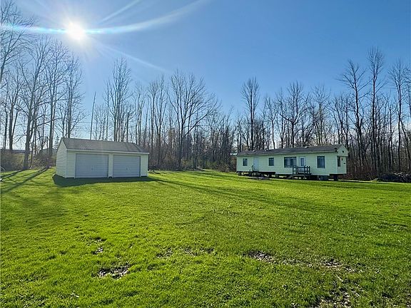 3rd image of 8208 Walnut Rd