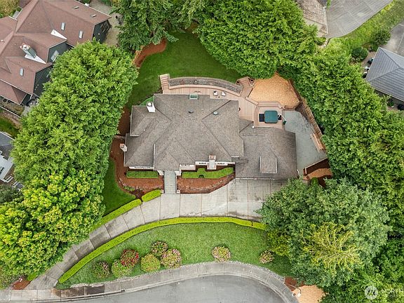2nd image of 4651 171st Avenue SE