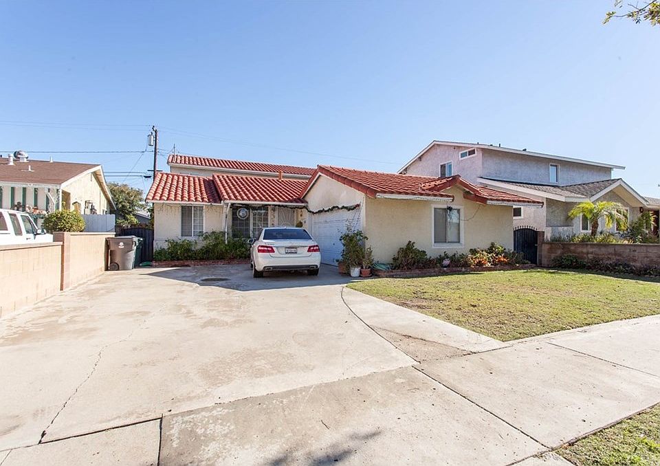1st image of 20726 Cortner Ave