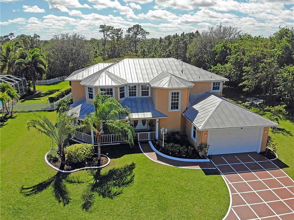 1st image of 542 NW Ember Way
