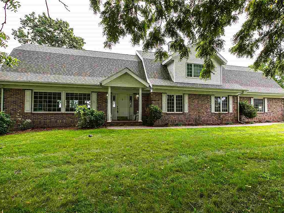 1st image of 21260 Country Squire Ln