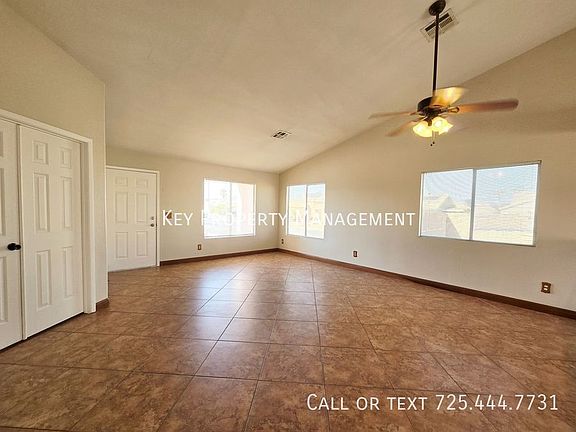 5th image of 424 Banyon Wood St