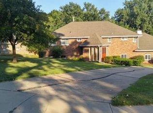 849 NW Valley Ln, Kansas City, MO 64150
