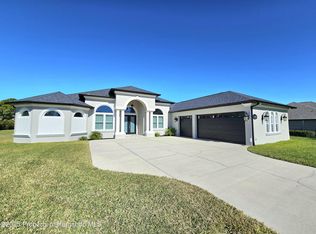 11199 Warm Wind Way, Weeki Wachee, FL 34613