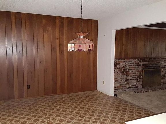 5th image of 3249 Rosemont Dr