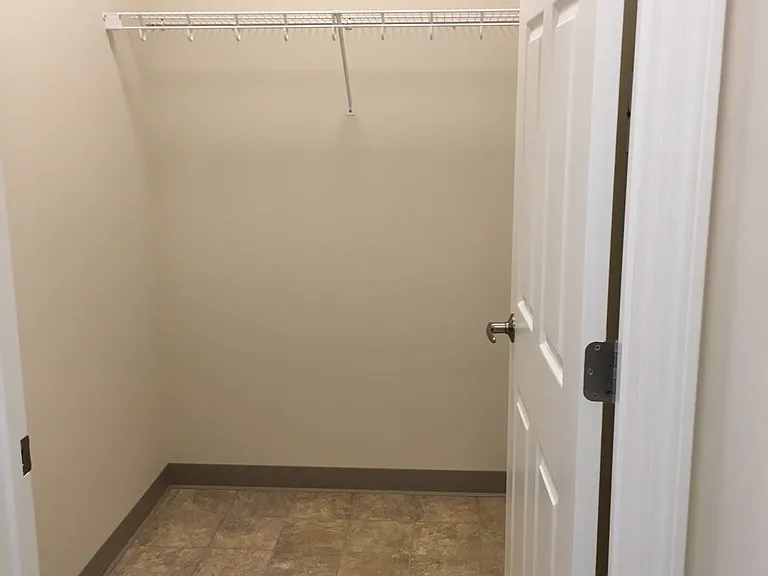 4 Victoria Ln — Photo 5