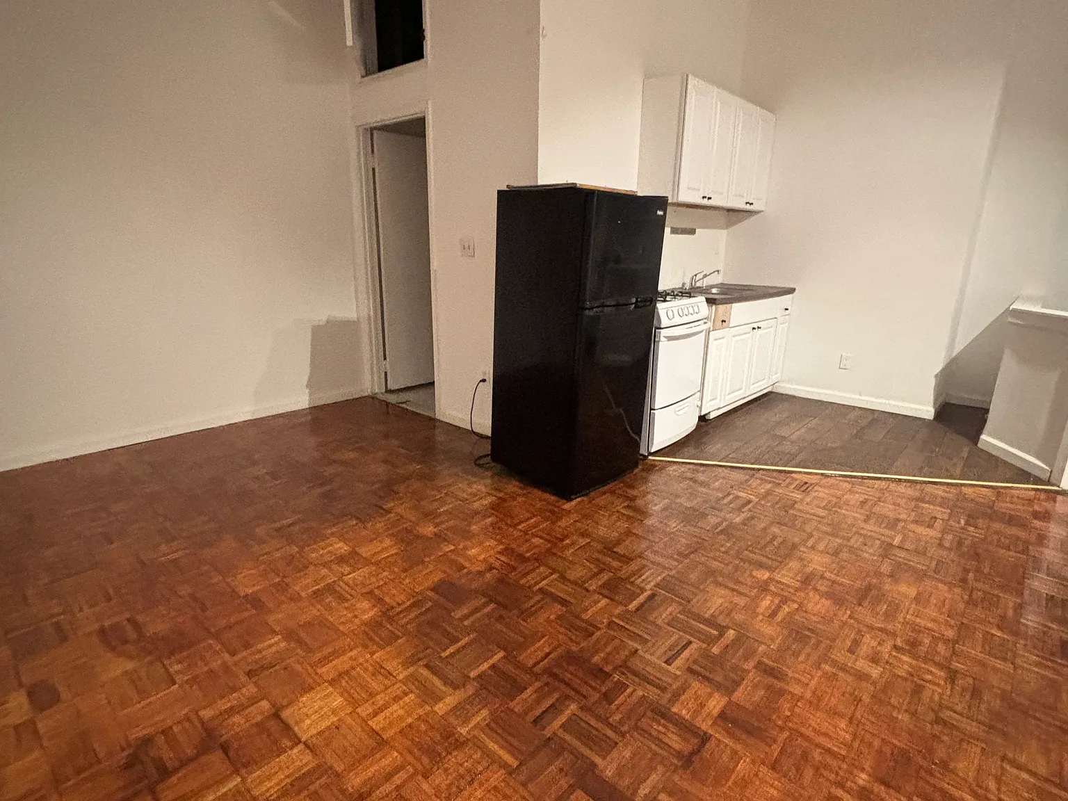 1 bed, 690 sqft, $2,200 — Photo 1