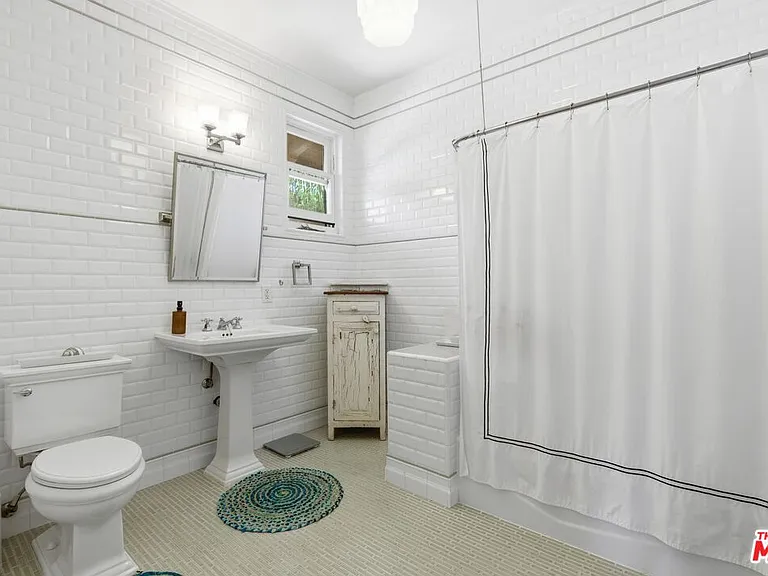2624 Van Buren Pl — Photo 26