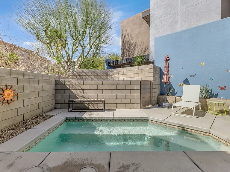220 Enterprise Way — Photo 14