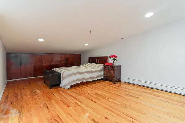 Rented by Brooklyn Bridge | media 36